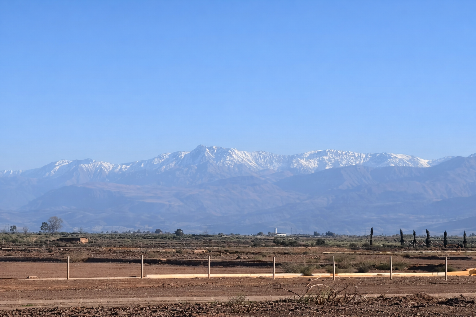 Terrain avec vue sur l’Atlas